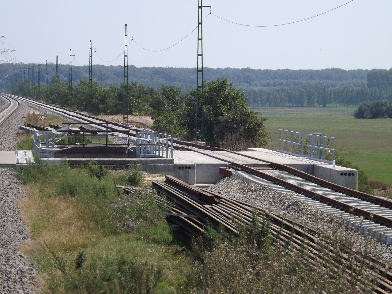 rekonstrukce trati u Szolnoku (28.8. 2015)