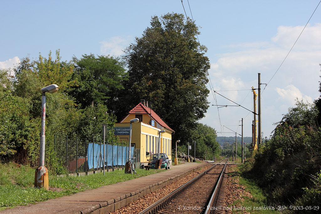 budova zast�vky bude zdemolov�na :-(