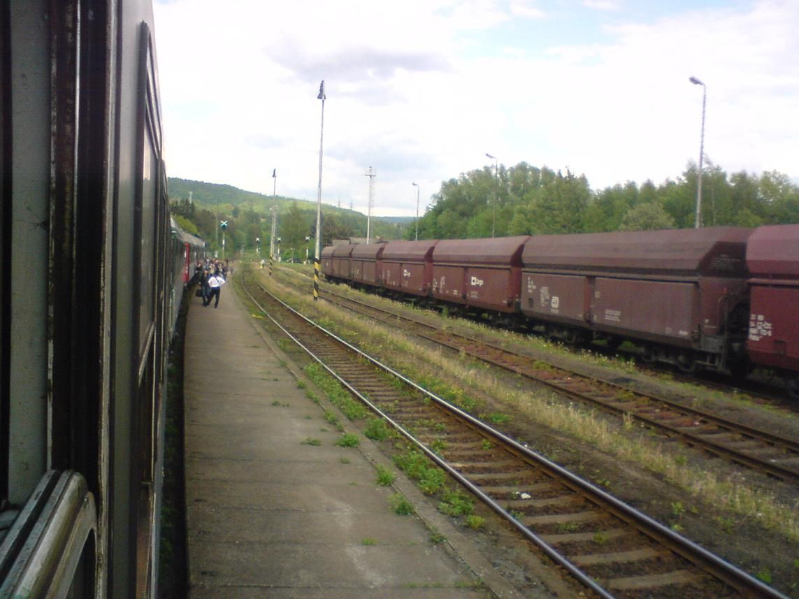 St�ed - Vlo��ky ji� mimo provoz. (a nikde funk�n�)