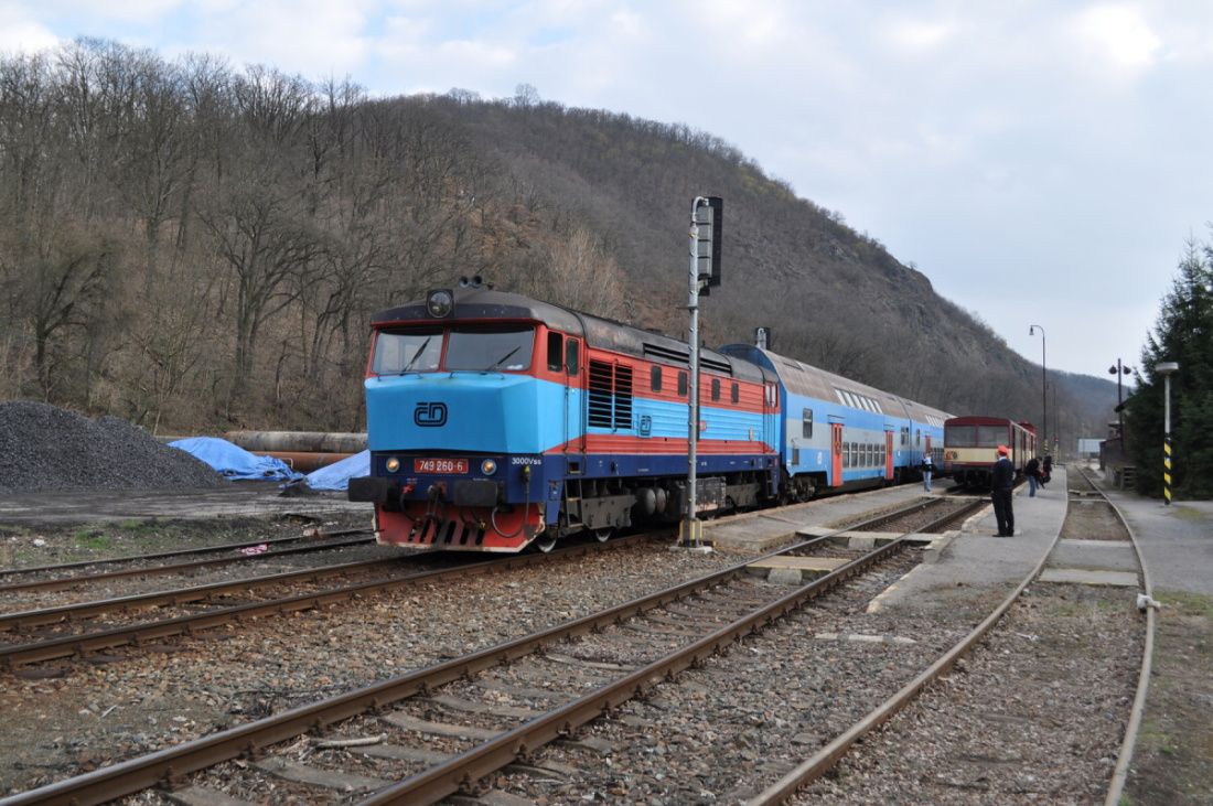 749 260-6 Os 9062 Praha-Zbraslav 27.3.2011