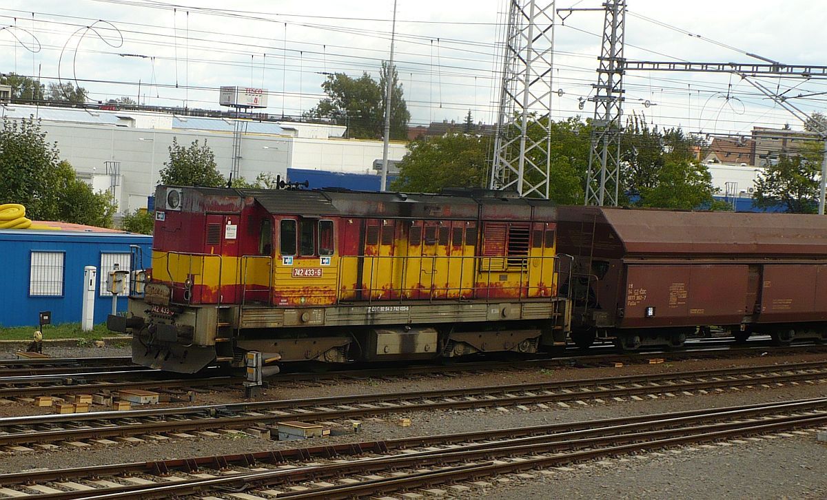 742 433 - vjezd vl. 60090 uhl� Krnov