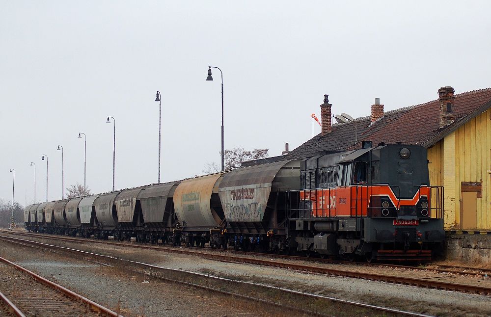 740 634 Str�nice 21.11.2011