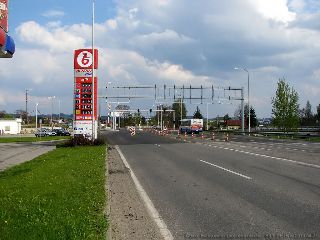 krizovatka Nadrazni � Jirovcova od benzinove pumpy