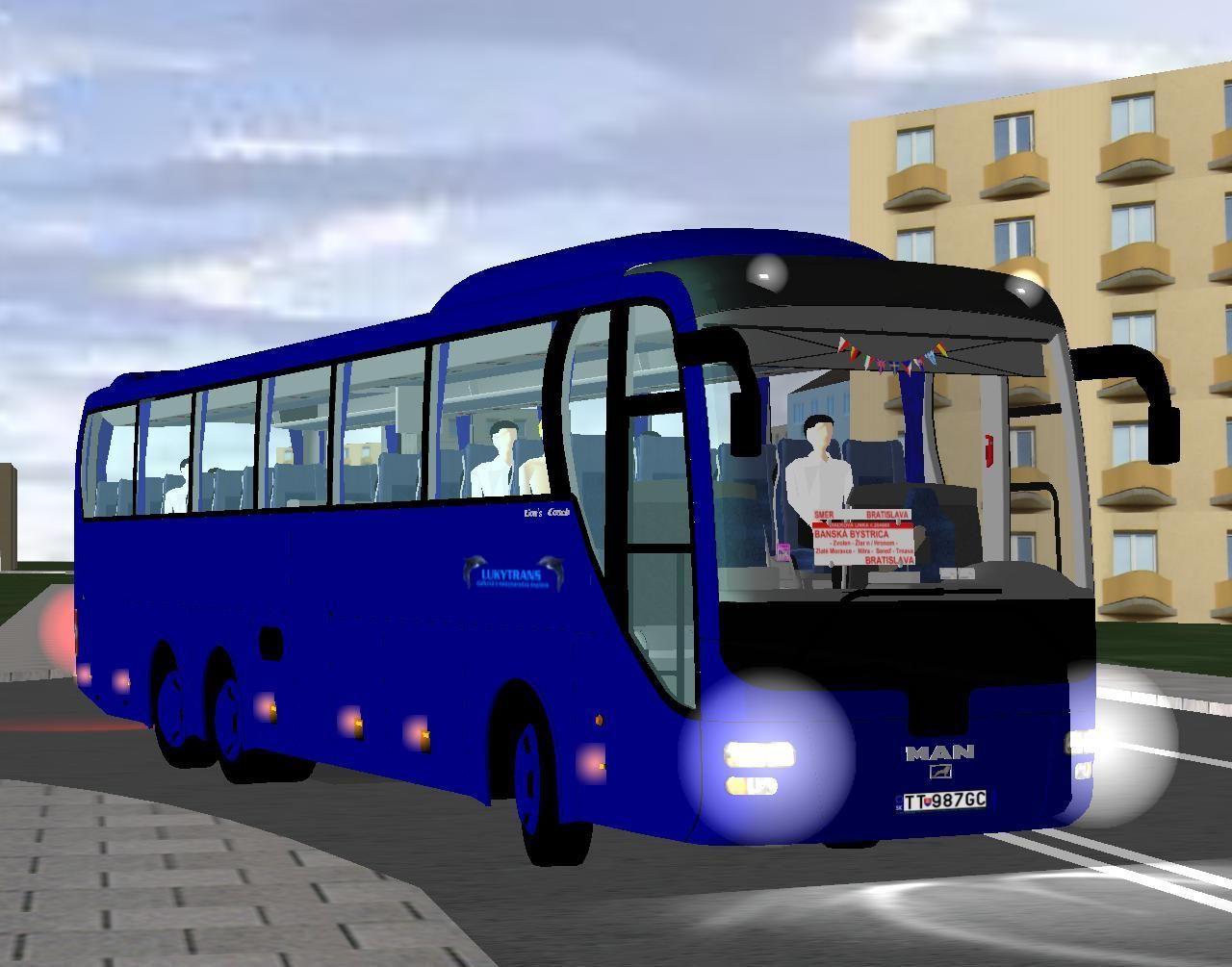 MAN Lion�s coach zaskakuje na linke 204660 zachyten� pri odchode z Banskej Bystrice