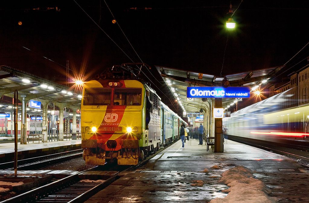 151.001, premi�rov� Ex 144 Landek, Olomouc hl.n., 12.12.2010
