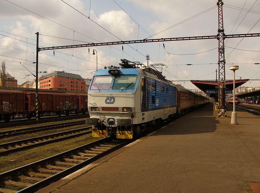 151 008 Praha-Vr�ovice (15. 3. 2013)