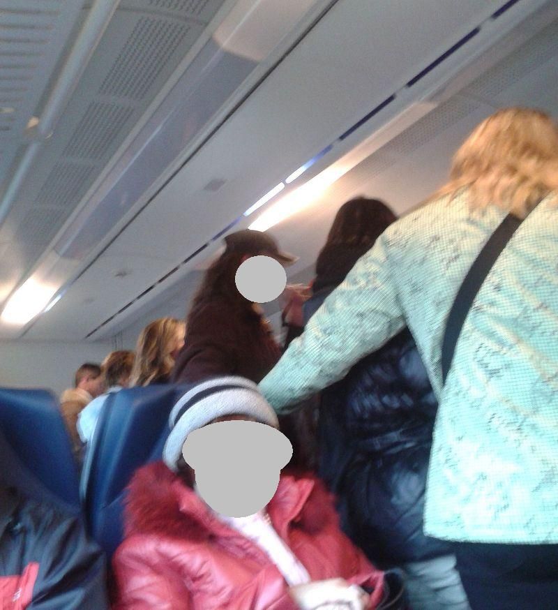 vlakem dneska u� nikdo nejezd�...