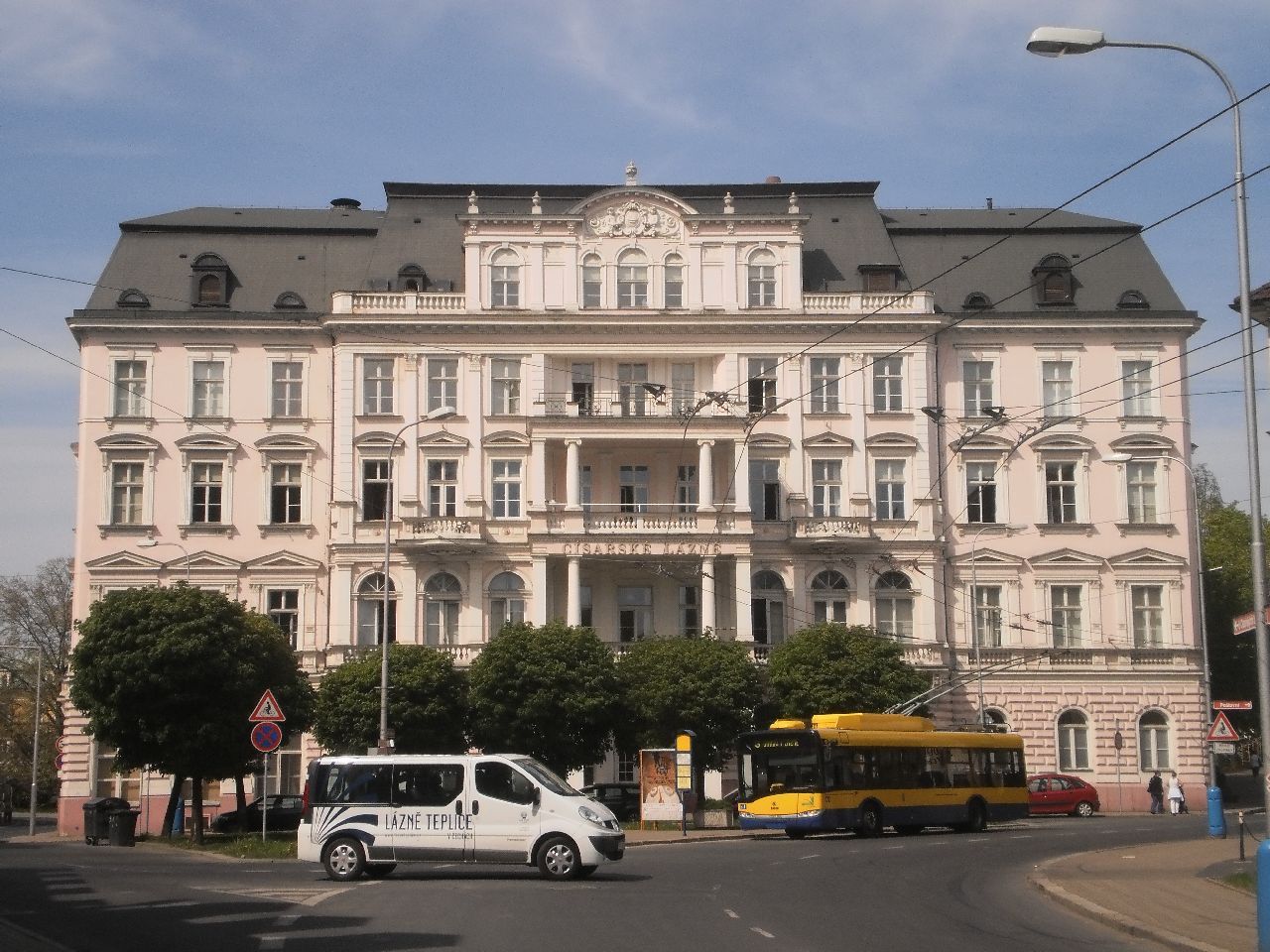 C�sa�sk� l�zn� a trolejbus na 