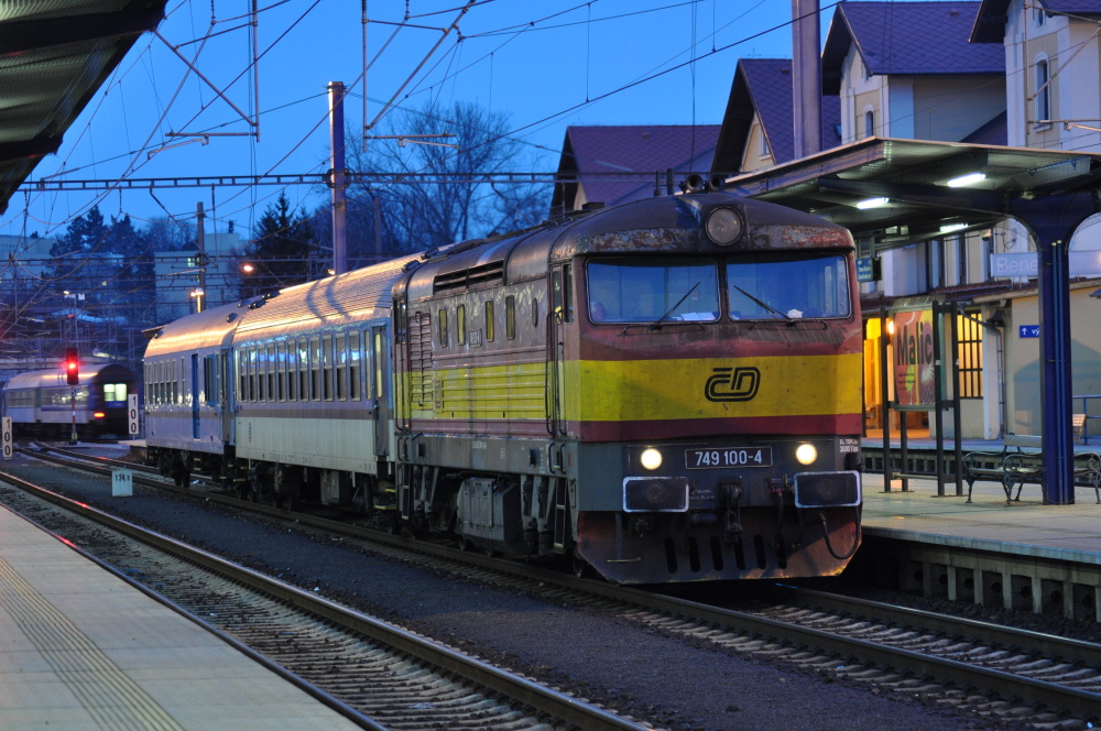 749 100-4 Os 8265 Bene�ov u Prahy 11.4.2013