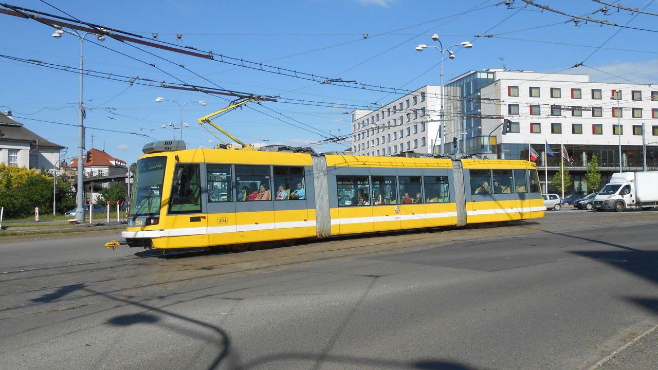 Astra �. 304 za n�dra��m