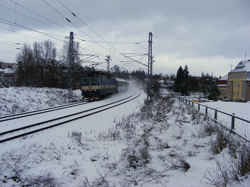 R608 - vjezd do KV