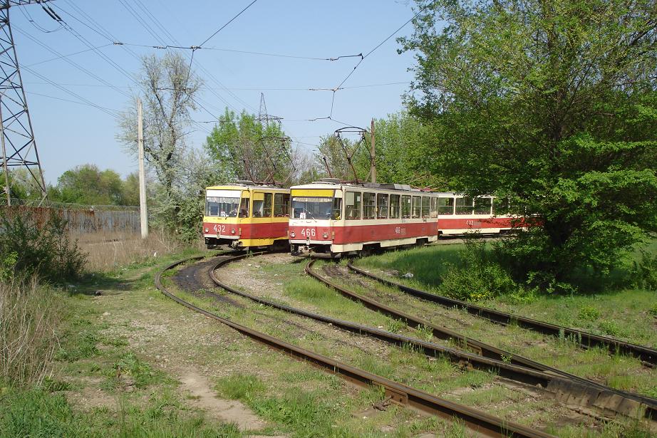 T6B5ky na smy�ce v �pln� pustin�.