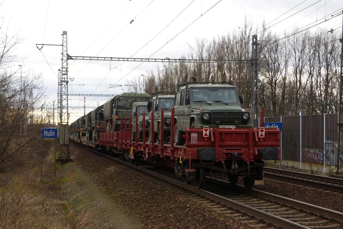 Vojensk transport-Huln©(19.12.2014,foto-Ale Krka)