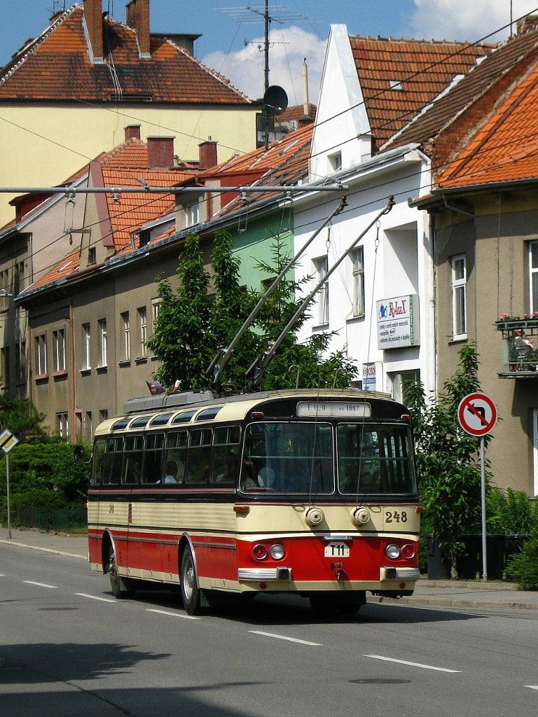 T11 248, Charvatsk�
