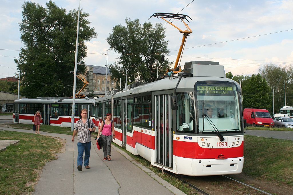 1093+1539, kurz 15/14