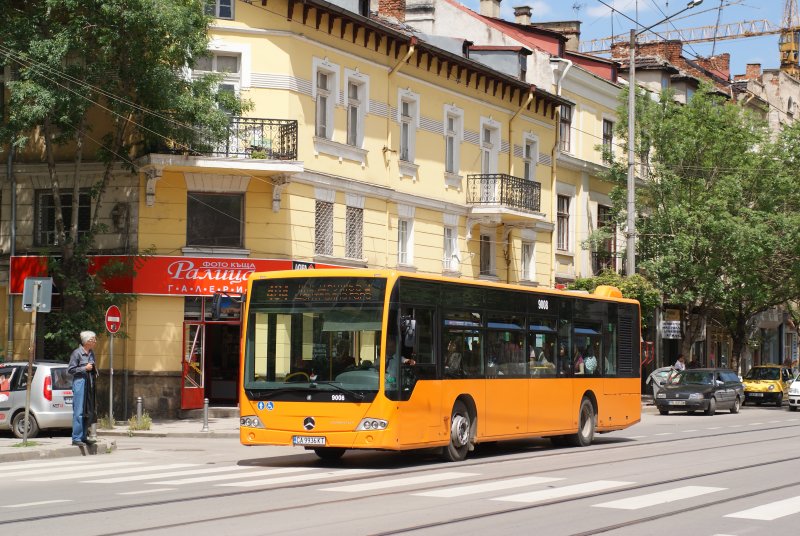 Dal�� Conecto, tentokr�t soukrom�ho dopravce Karats.