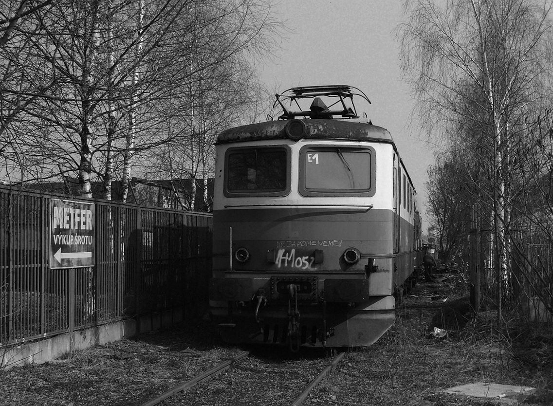 141.052 (E499.1052) - Metfer Plze� - posledn� okam�iky p�ed smrt�. 30.3. 2011
