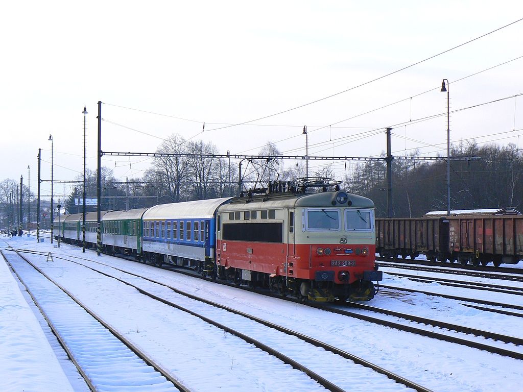 242.258 - R663