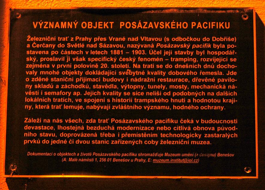 Cedule na ndra ve Vranm nad Vltavou - 28.2.2014.