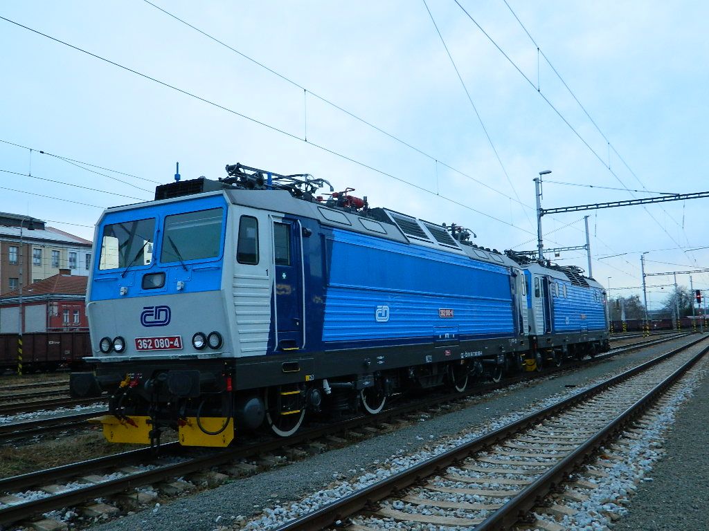 362080-4+362087-9;13-12-2011;v B�eclav