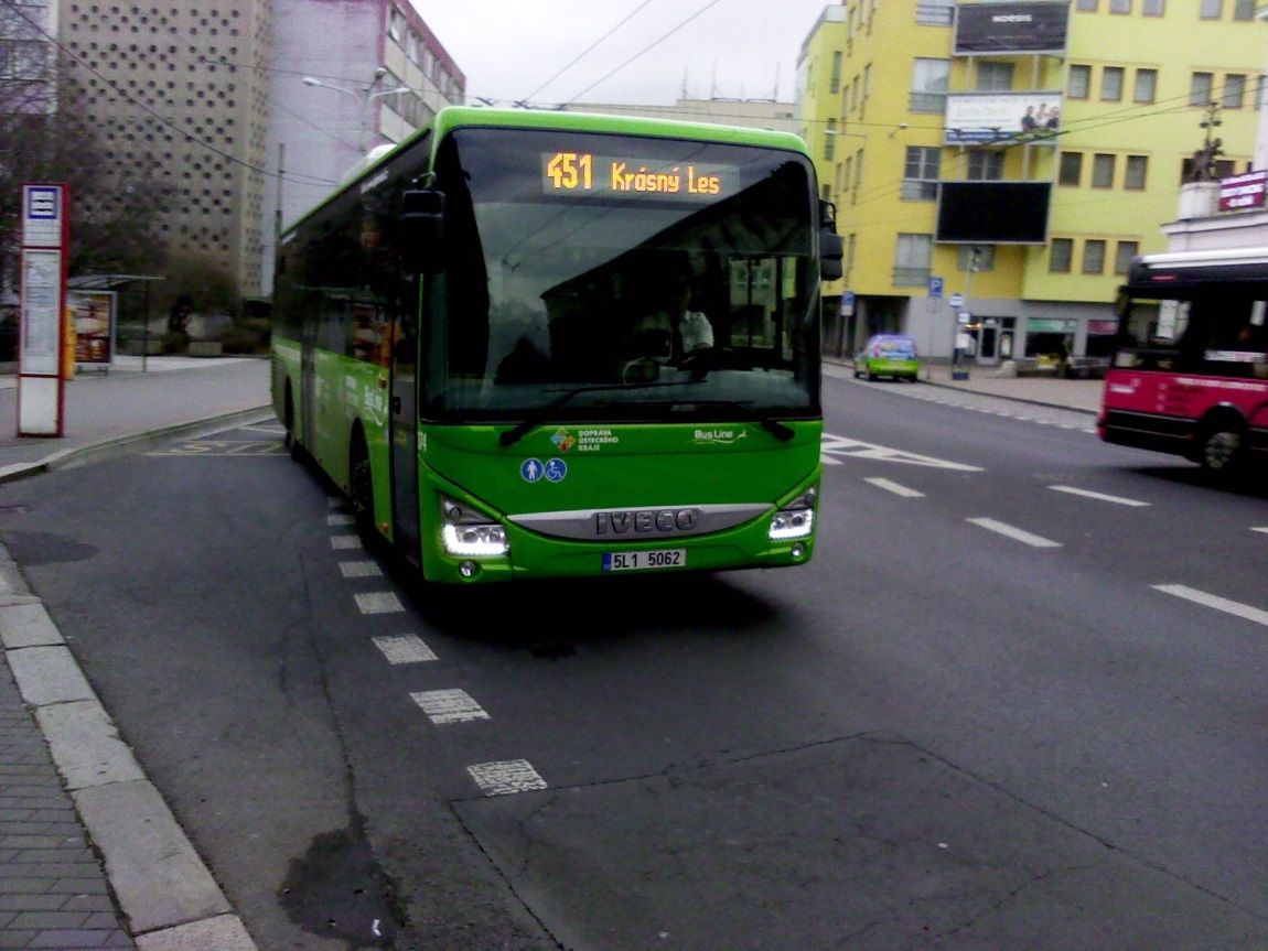 Irisbus crossway 12m na lince 592451 do Krsn Les