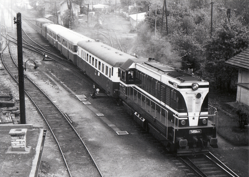 T458.1171, Praha-Dejvice, 10.5.1974