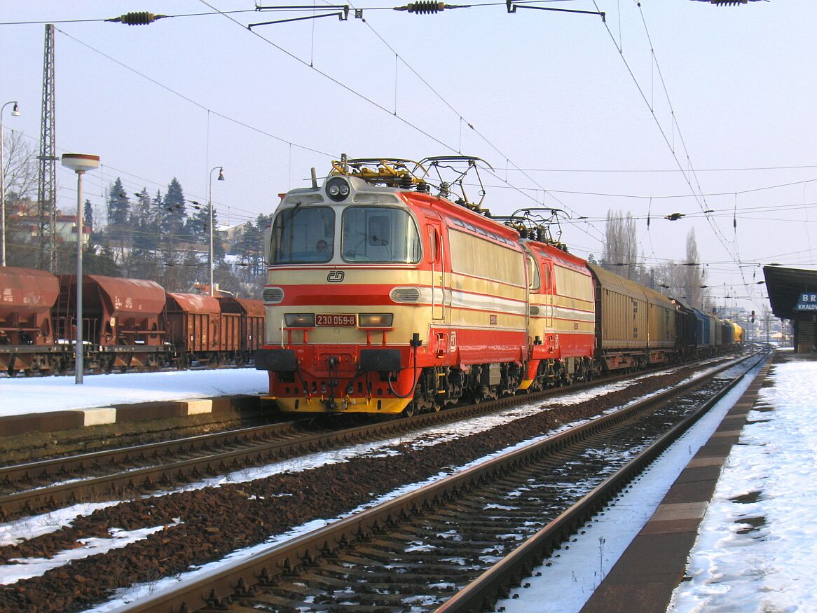 Dvoj�e 230.059+057 050305 Brno-Kr�lovo Pole