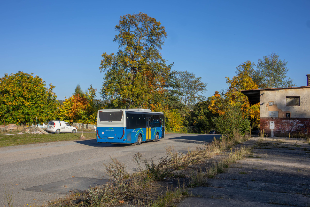 8P2 9772 (spoj Plasy - Chra��ovice) Plasy Pod N�dra��m 5.10. 26