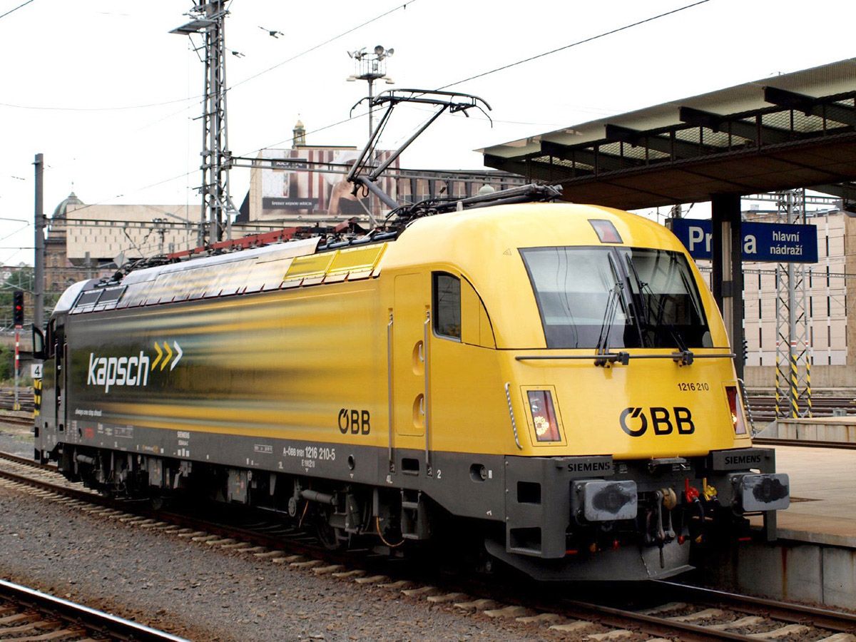 1216.210 - 11. 10. 2011 - Praha hlavn� n�dra��