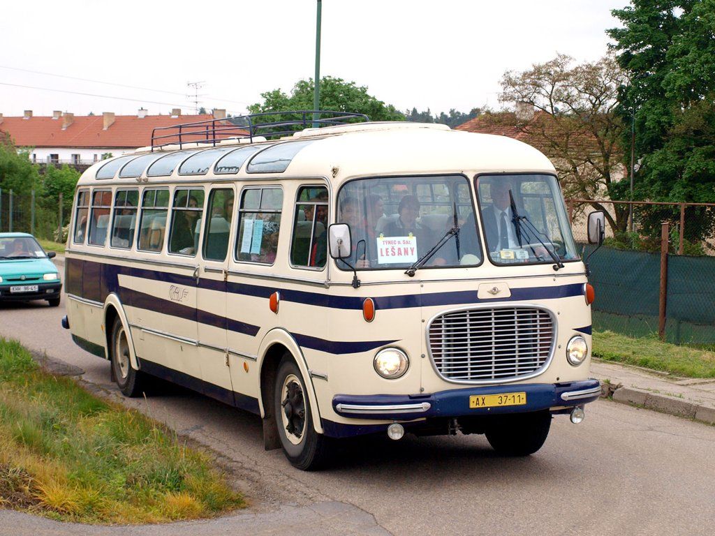 AX 37 - 11 - �koda 706 RTO-LUX