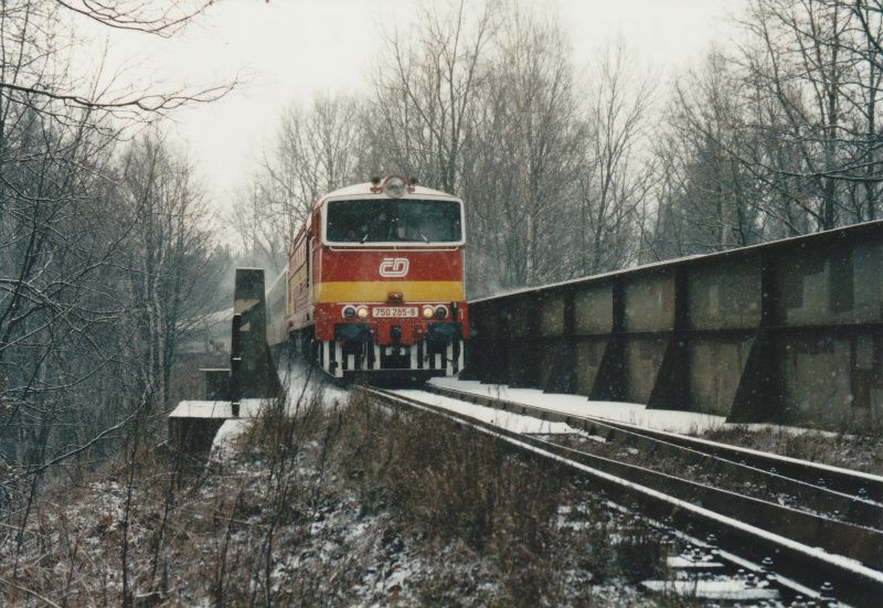 750.285, R 251, za �st T�ni�t� n.O. (nad zast.Petrovice n.O.), 24.1.1998