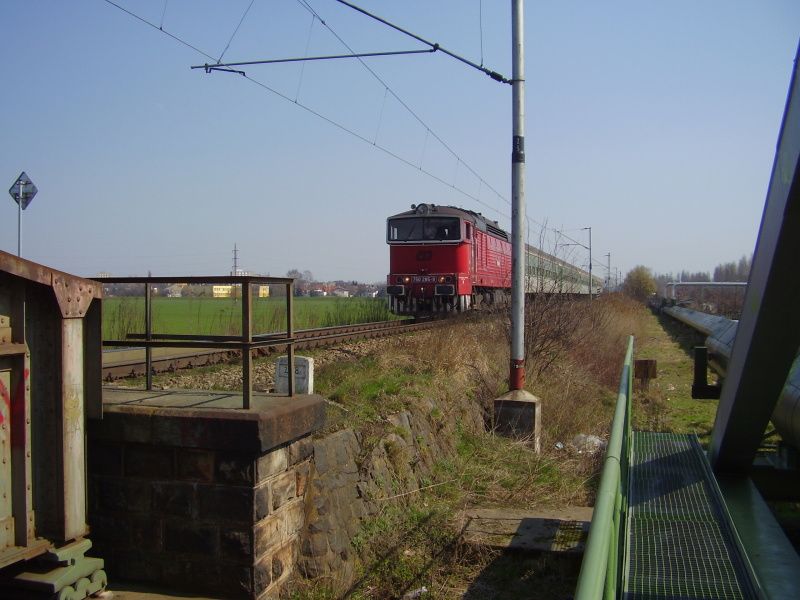 750 285-9 v �ele R 250 z Poznan� do Prahy p�ed �st Hradec Kr�lov� hl.n. dne 26.3.2007
