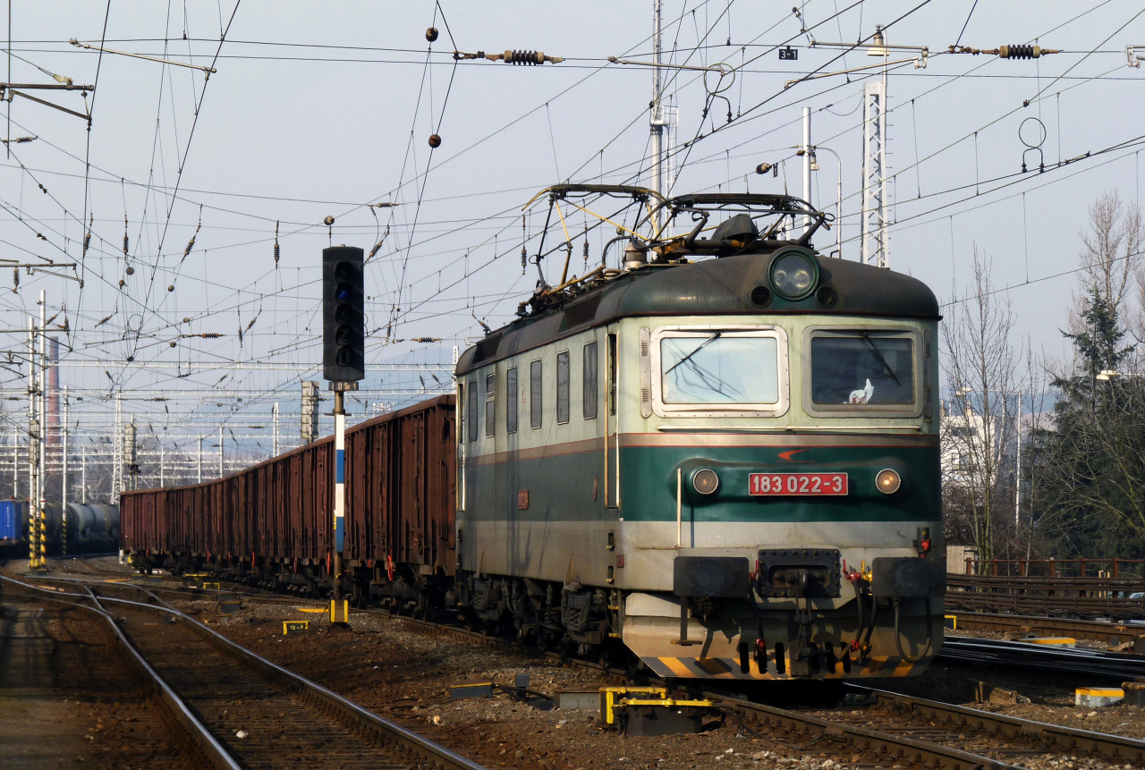 183.022, Vala�sk� Mezi����