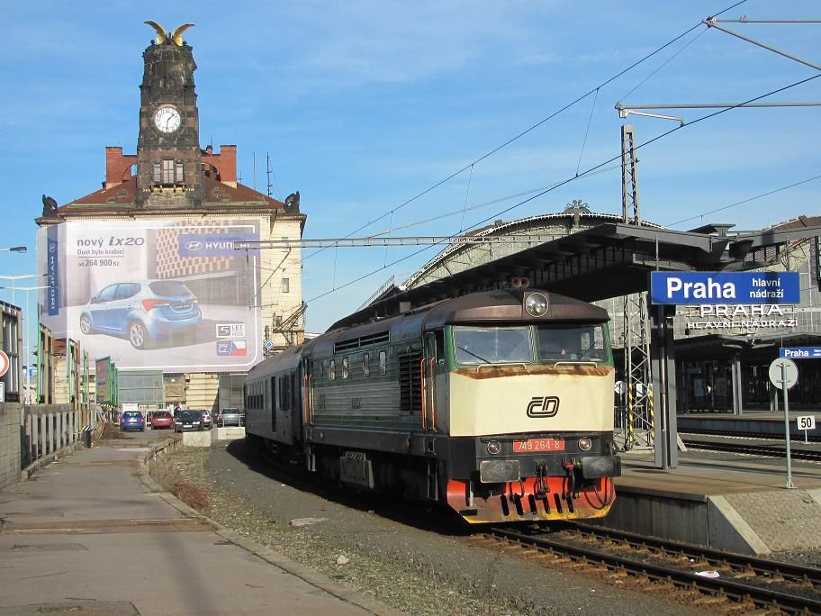 749 264 na �ele R 1250 - Praha Hl.n. - 16.1.2011.
