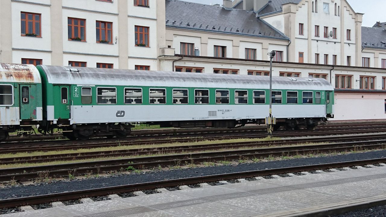 Bt283; 21-19 380-4