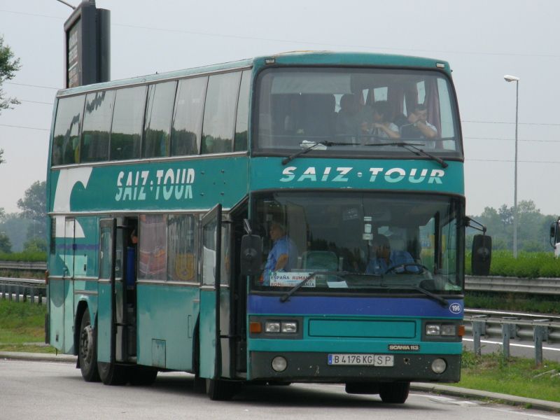 autobus smeroval do Rumunska tak�e jeho osadenstvo bolo zauj�mave