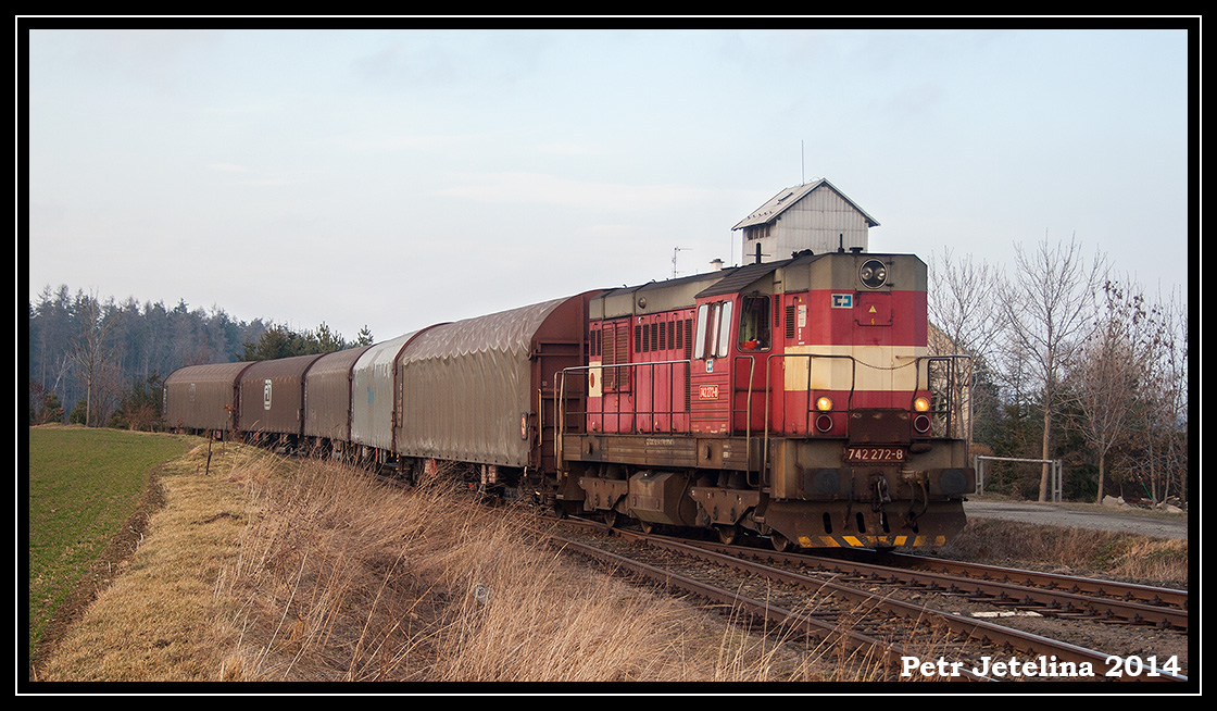 742.272-8, 21.2.2014, Svobodn Hemanice (lokomotiva posunuje s przdnmi vozy)