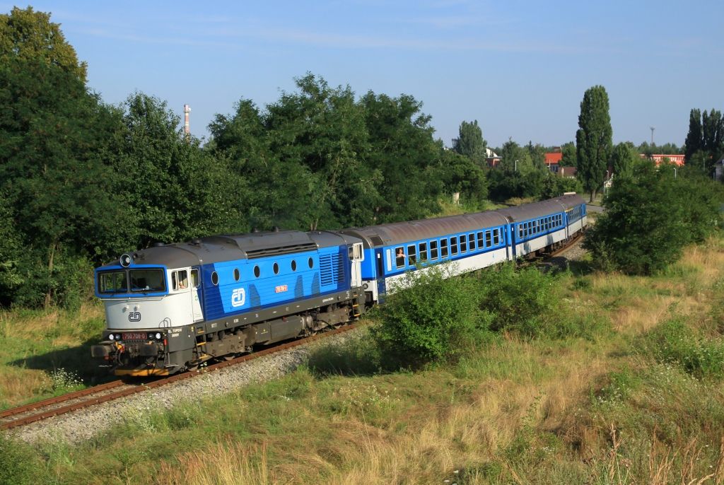 R1294 v �ele se 750.708 veden� kv�li v�luce p�es Prahu Zli��n, 5.8.2013