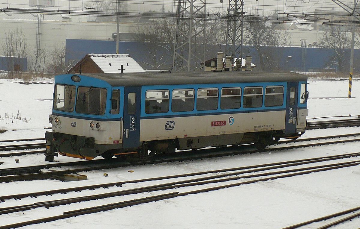 810 234 prov�d� posun p�ed vl.13423