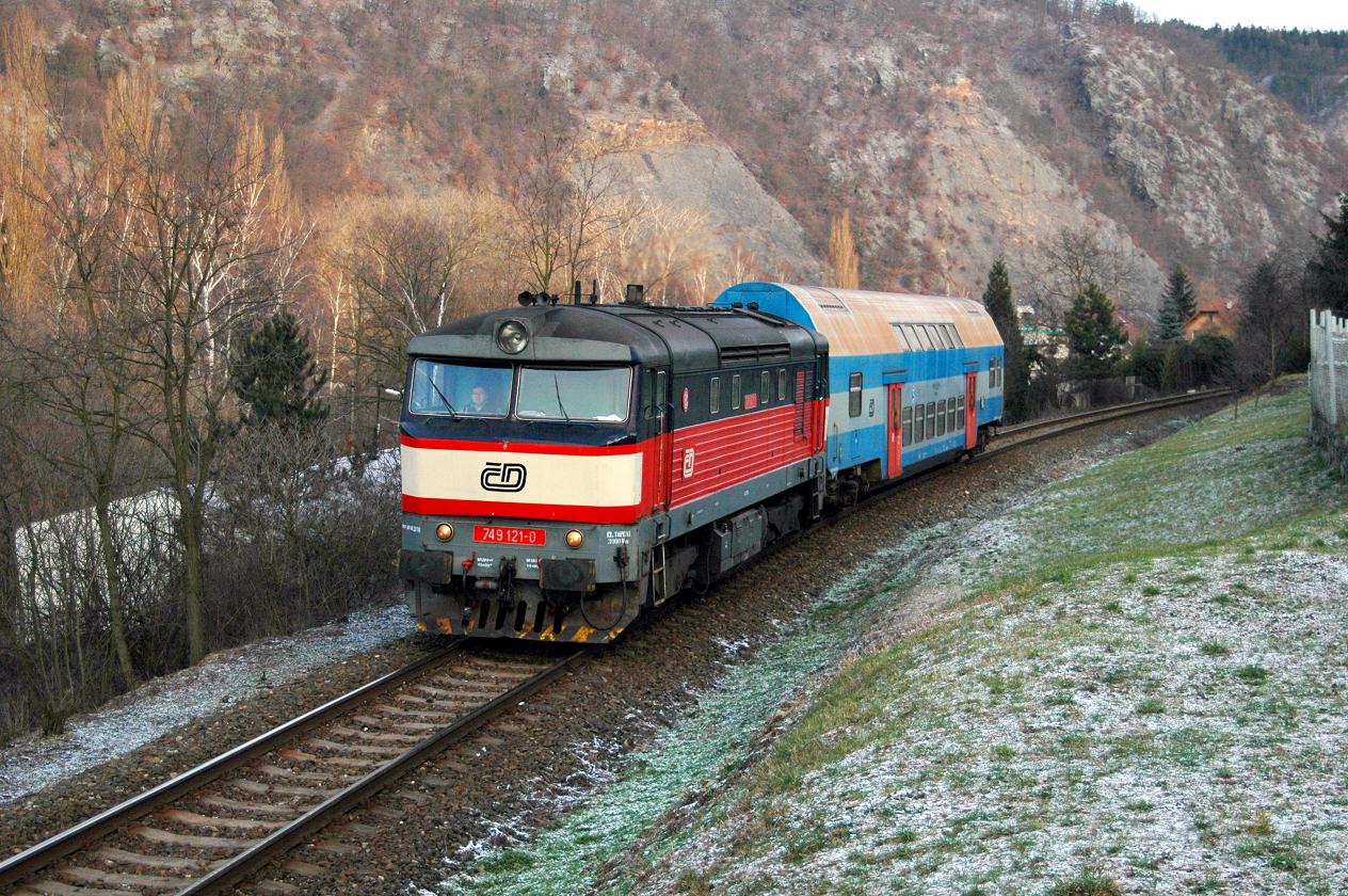 749.121 na ele os. 9055 - Vran nad Vltavou - Skochovice - 12.1.2013.