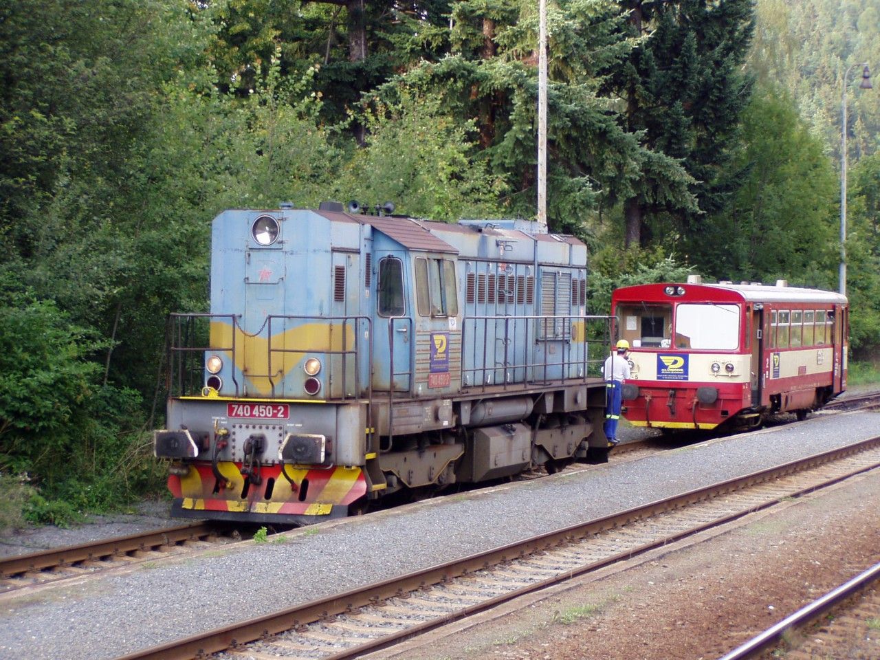 740 450-2 a 810 192-5 Milotice nad Opavou 16.8.2006