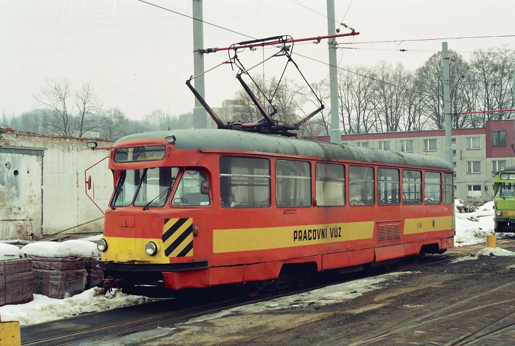 17.3.1996 - Liberec vozovna T2 slu. ev.. 134