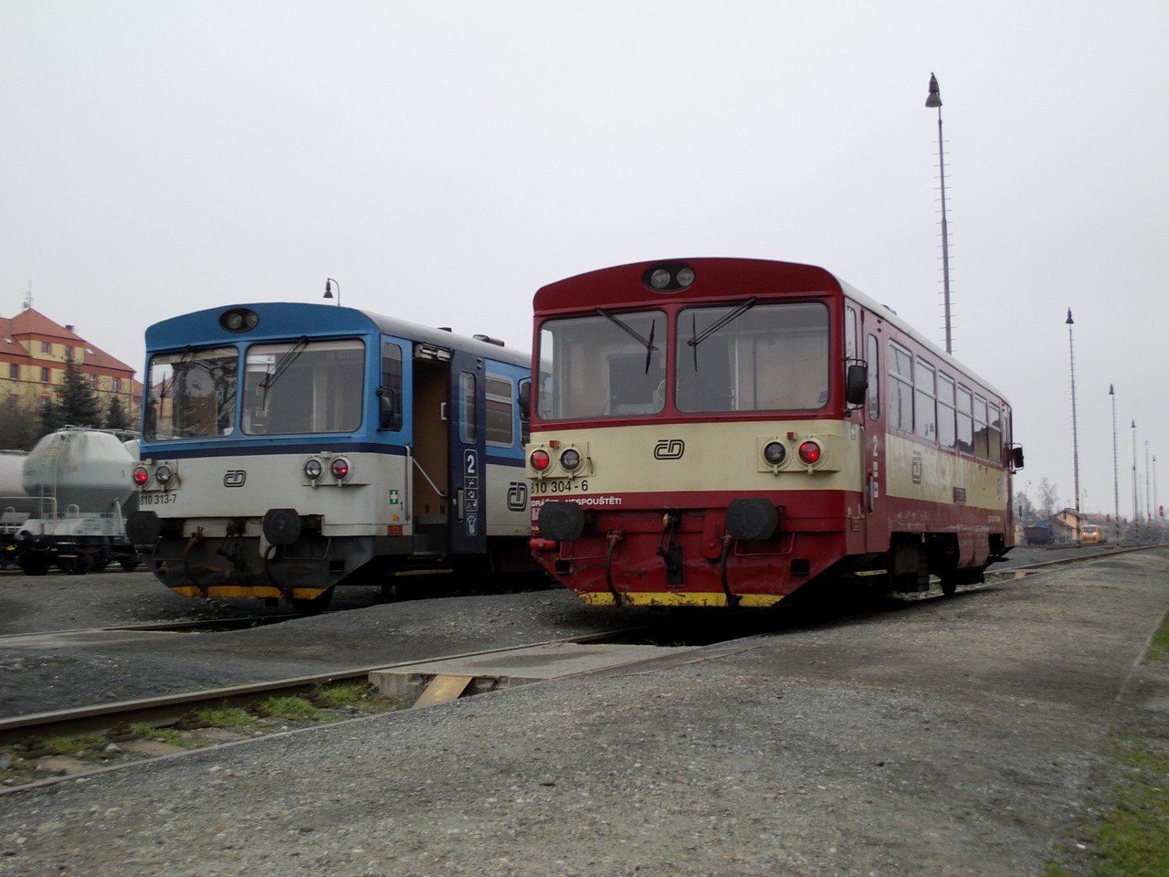 810.313 & 304 v st. Rakovnk, 19.12.2013