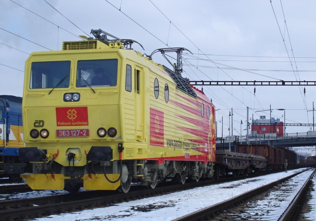 363.127 s n�kladn�m vlakem