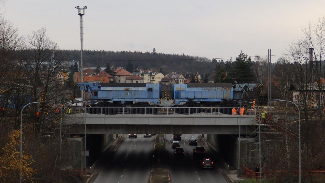 Praha-Hostiva: Ztovka na most pes Prmyslovou 17.12.2014
