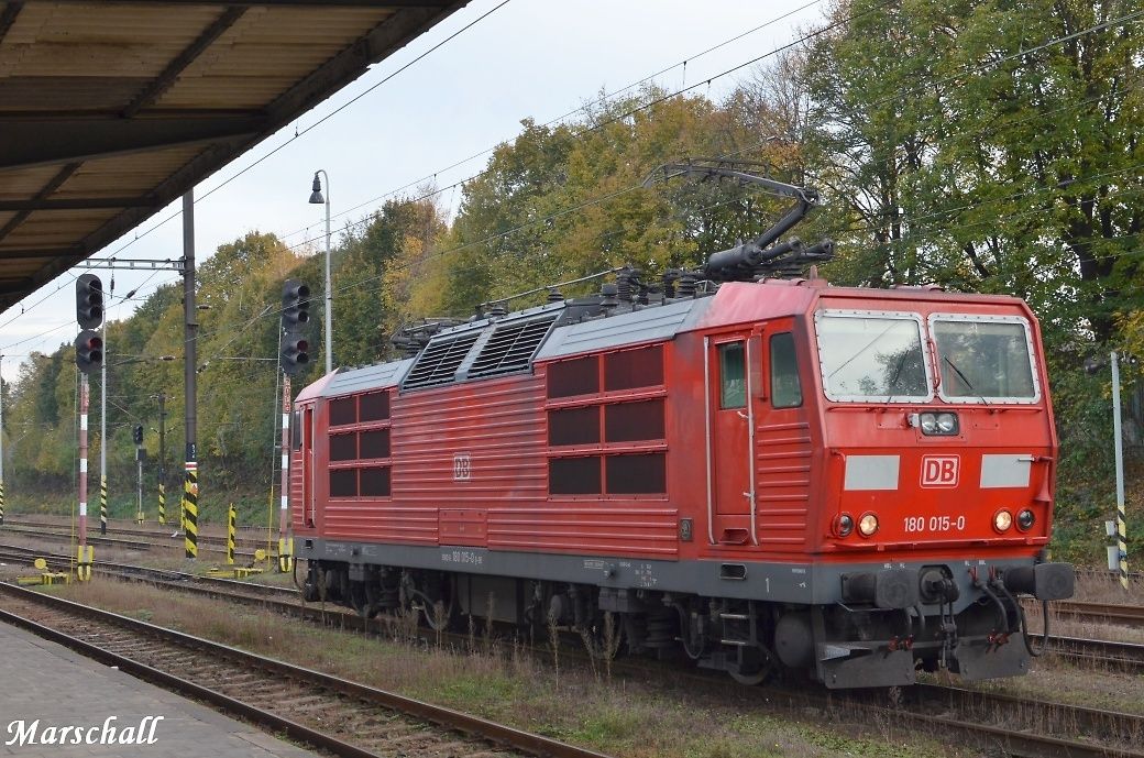 180.015-0_-_29.10.2012-_-Railion DB-Traktion DRESDEN_st. Lovosice.