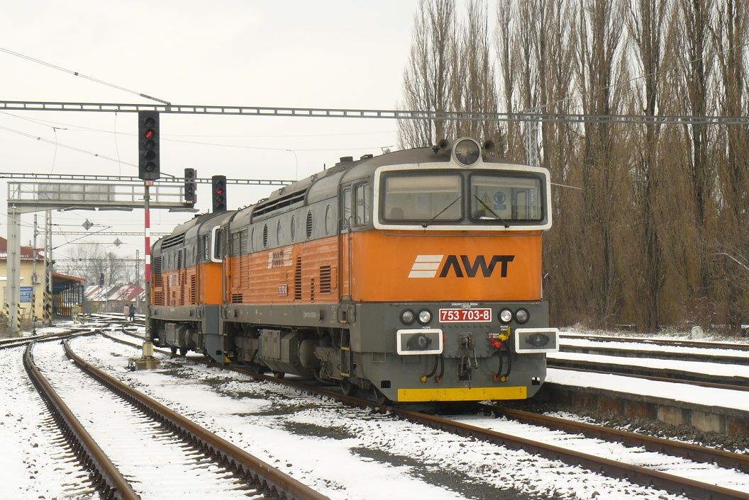 753 703-8+753 723-6 Hul�n(5.12.2012,foto-Ale� Kr�ka)