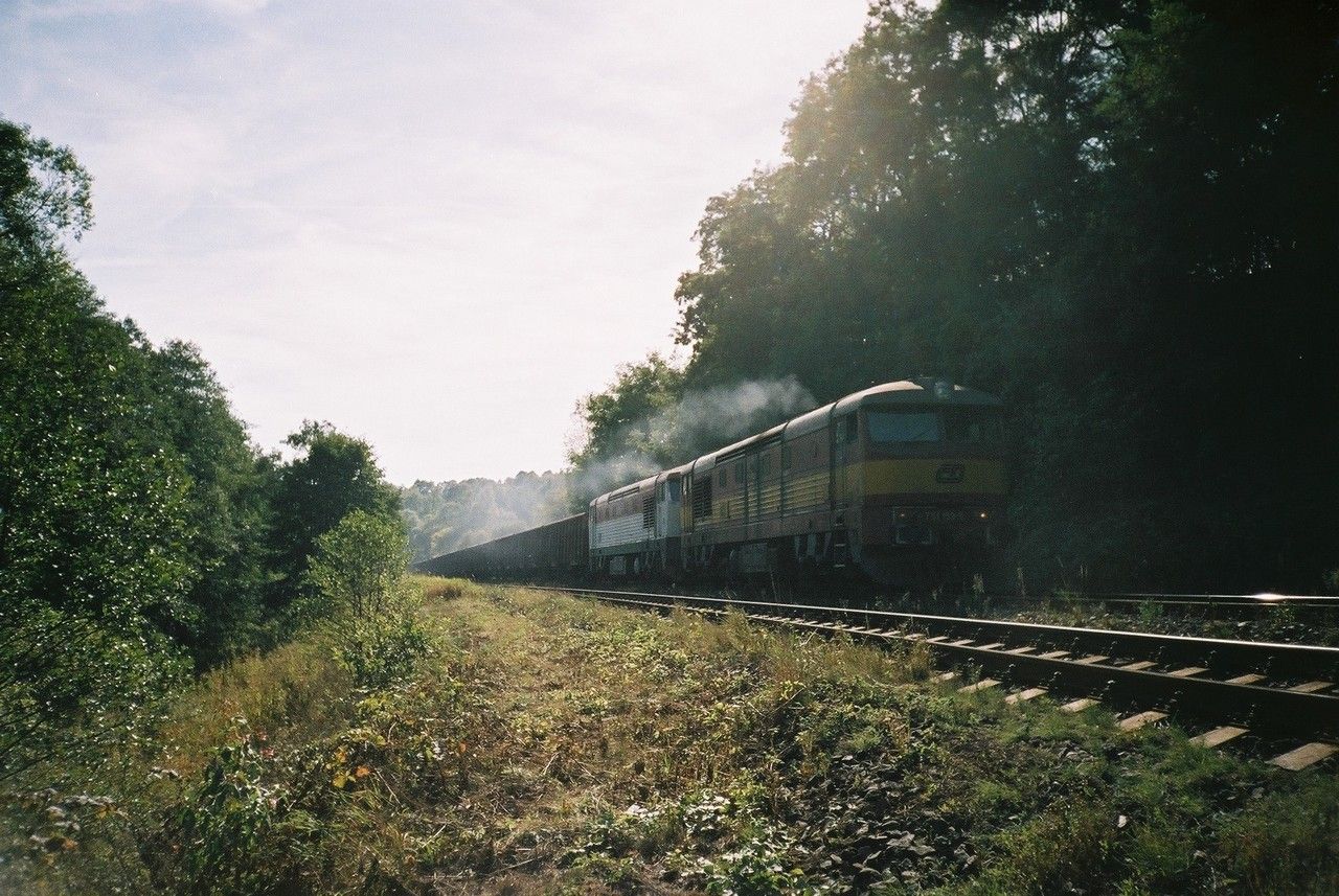 751.159+161 v n�kv od K.V. na Chom., u Vojkovic, 26.9.2003