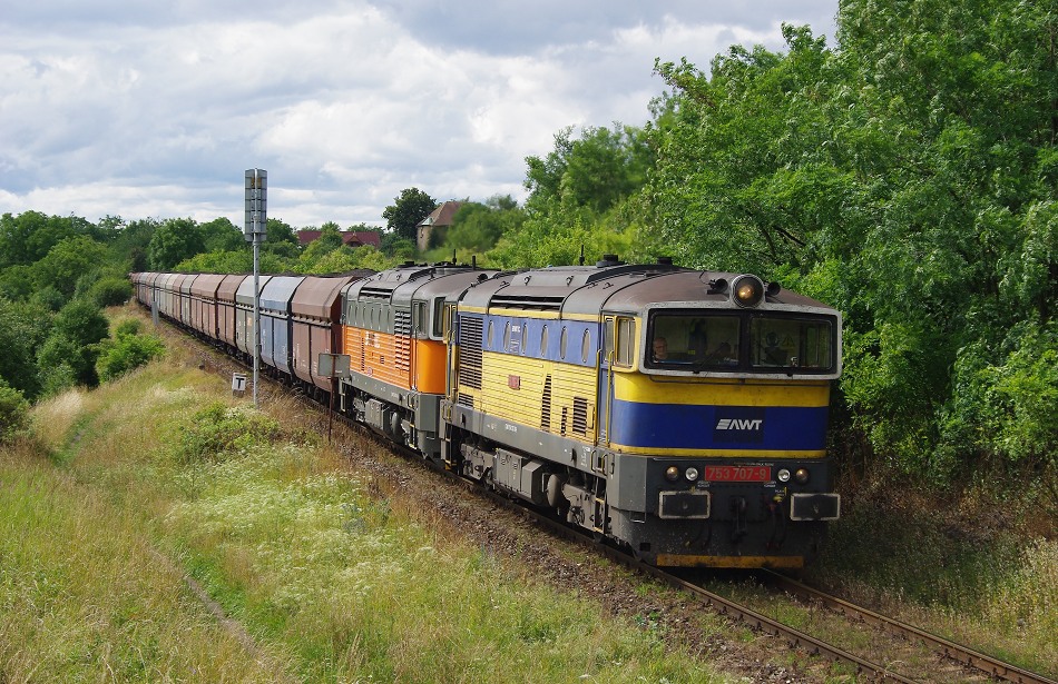 753.707 + 753.714 -- odklon uhli -- Hostivice -- 14.7.2012