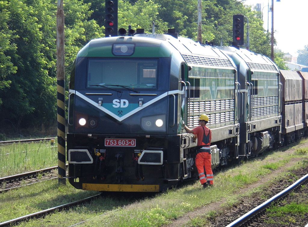 753 603 Hostivice (24. 7. 2014)